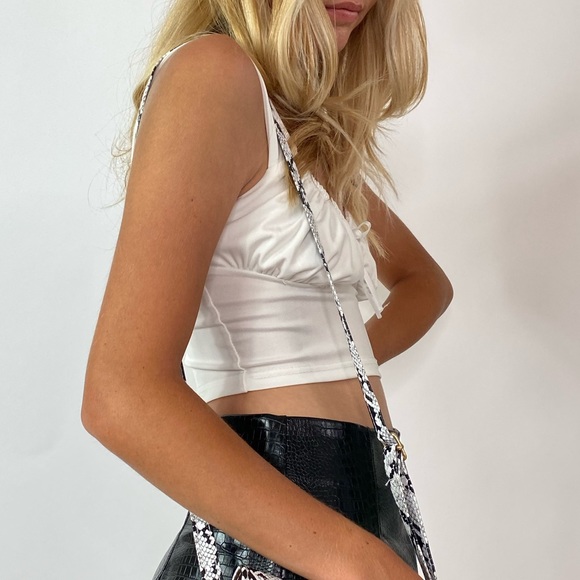 White Tank - Picture 3 of 4